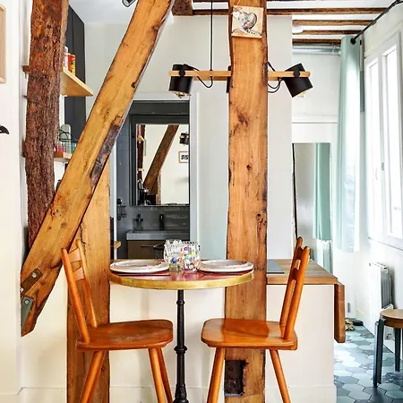 Ideal Pour 2 Rue Caffarelli Apartment